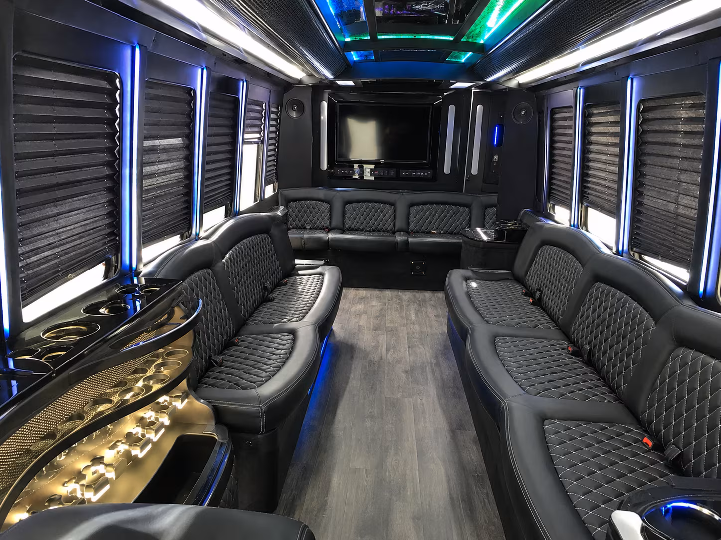 Rent a Bus to Dallas Fort Worth International Airport
