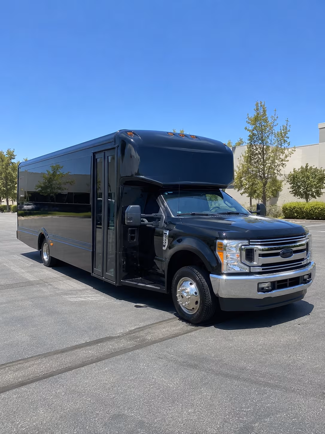 Arlington Birthday, Sweet 16, & Quinceañera Transportation party bus exterior