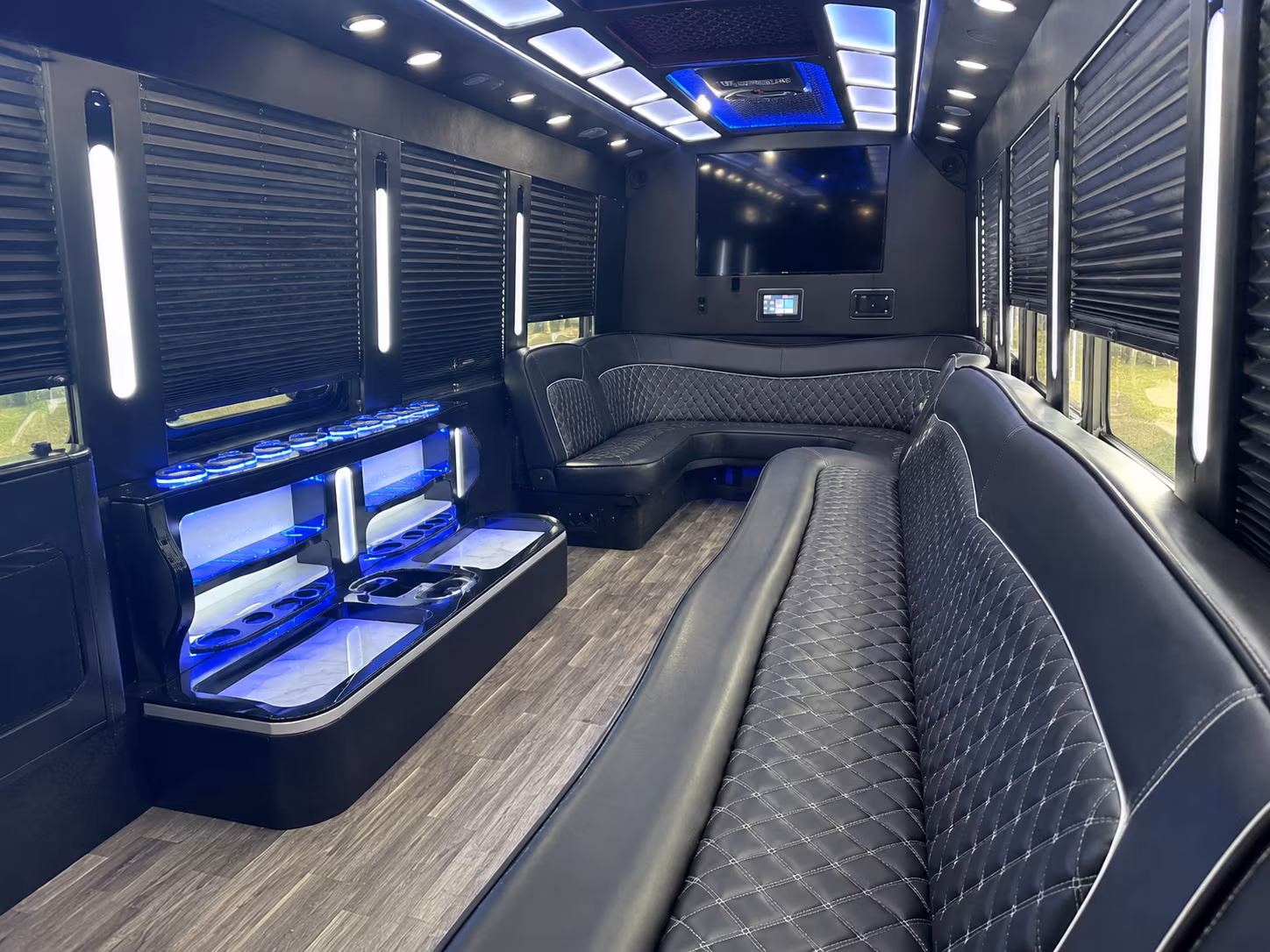 Grand Prairie Homecoming & Prom Party Bus Rentals